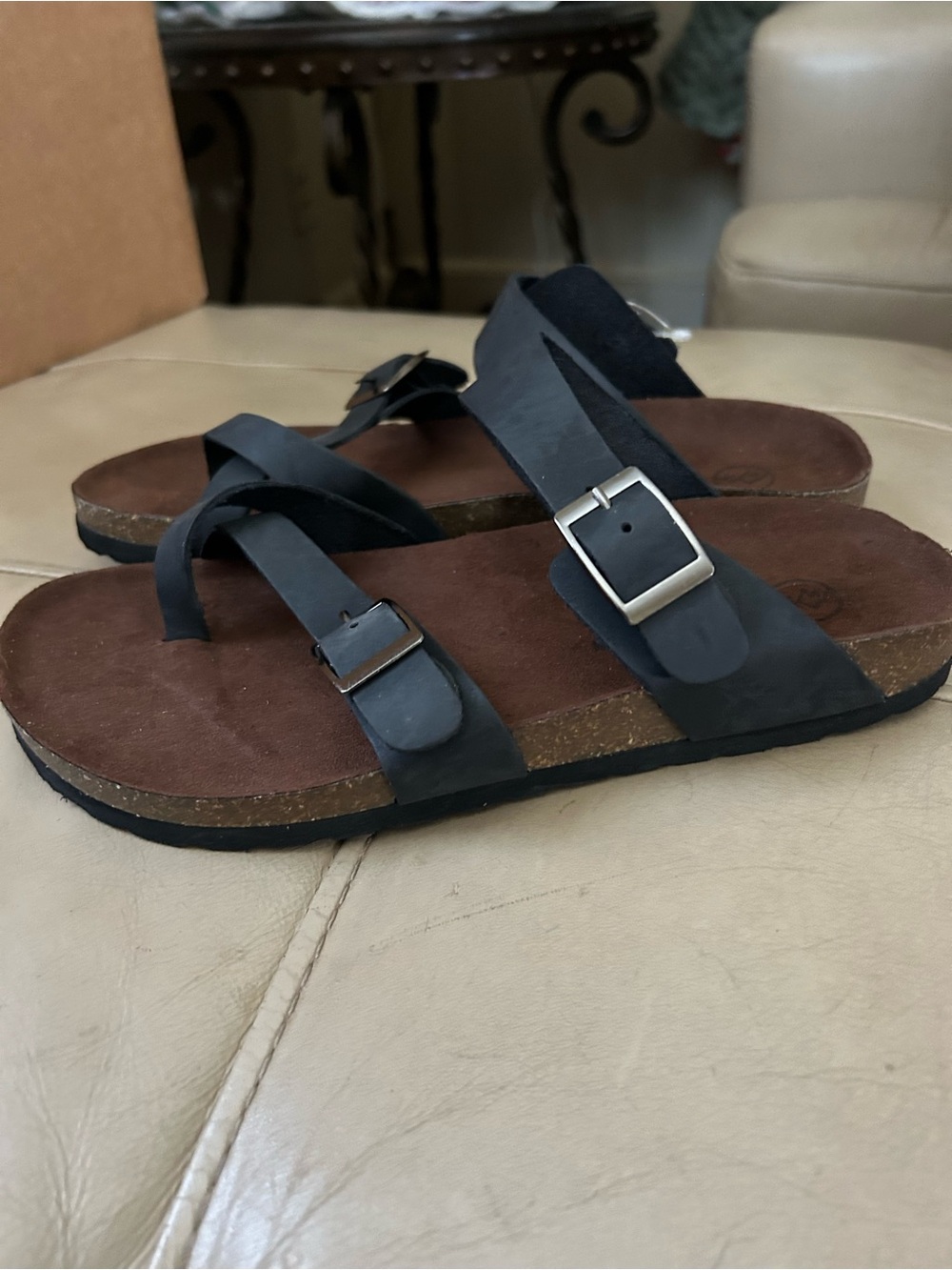 White Mountain Women’s Black Double-Strap Buckle Sandals